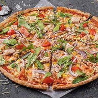 Пицца с тунцом Фото
