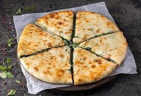 Осетинский пирог со шпинатом - Фото