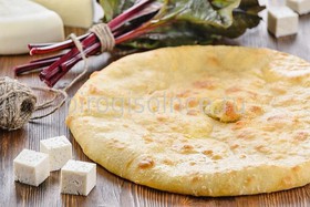 Пирог с сыром и листьями свеклы - Фото
