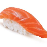 Нигири суши копченый лосось Фото