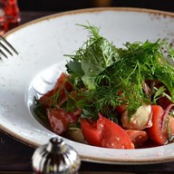 Салат из бакинских томатов Фото