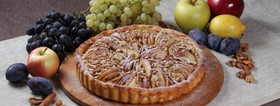 Яблочный пирог с грецкими орехами - Фото