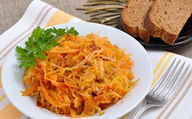 Капуста тушенная - Фото