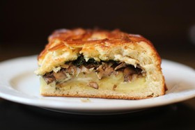 Пирог с картофелем и грибами - Фото