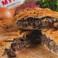 Пирог с говядиной Фото