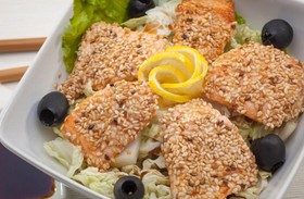Салат с лососем - Фото