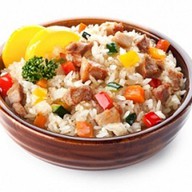 Рис с курицей и овощами Фото