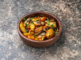 Картофель жареный с грибами - Фото