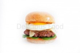 Бургер с говядиной и яйцом - Фото