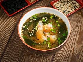Мисо-суп с лососем - Фото