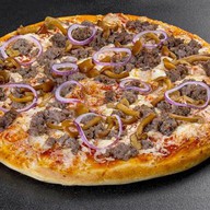 Пицца с мясом и грибами Фото