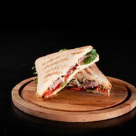 Сэндвич с ростбифом Фото