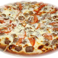 Пицца с мясом Фото