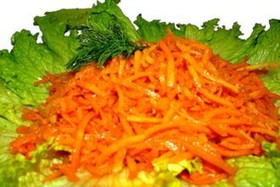 Cалат из моркови с чесноком - Фото