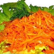 Cалат из моркови с чесноком Фото