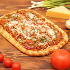 Домашняя пицца с фаршем - Фото