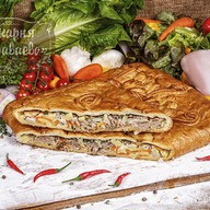 Пирог слоеный с индейкой и овощами Фото