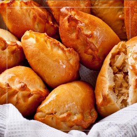 Пирожок с капустой - Фото