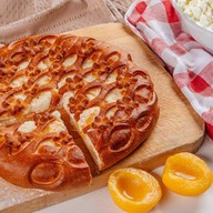 Пирог с творогом и персиками Фото