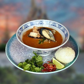 Том ям с морепродуктами - Фото