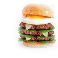Тройной Бургер с говядиной и яйцом Фото