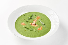 Крем-суп из шпината с лососем - Фото
