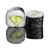 Ролл с огурцом Фото