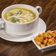 Крем-суп из брокколи с гренками Фото