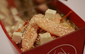 Рис, лосось, тофу, терияки - Фото