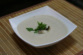 Крем-суп с белыми грибами - Фото