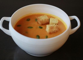 Тыквенный крем-суп с кокосовым молоком - Фото