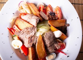 Салат с ростбифом,картофельными дольками - Фото