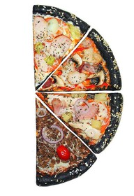 Пицца черная Вегетарианская - Фото