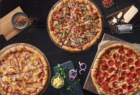 3 пиццы 30 см - Фото