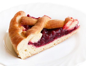 Пирог с брусникой mini - Фото