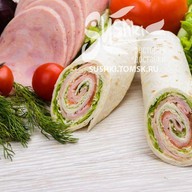 Сендвич-ролл с ветчиной Фото