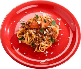 Спагетти под соусом болонезе - Фото
