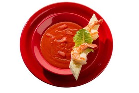 Томатный суп с креветками - Фото