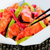 Черная яичная лапша и курица Фото