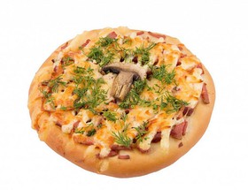 Пицца с колбасой и грибами - Фото