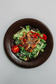 Салат с индейкой и овощами - Фото