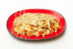 Курица с овощами в пряно-соевом соусе - Фото