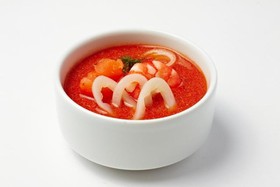 Томатный суп с морепродуктами - Фото