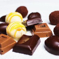 Шоколадные конфеты ручной работы Фото