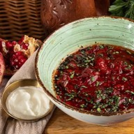 Борщ с говядиной Фото