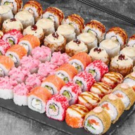 Ёлка угощений Фото