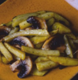 Картофель жареный с грибами - Фото