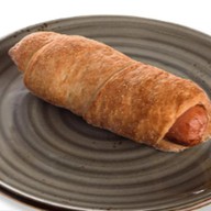 Сосиска в тесте Фото