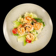 Цезарь с креветками салат Фото
