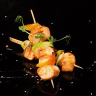 Мини шашлычок из лосося Фото